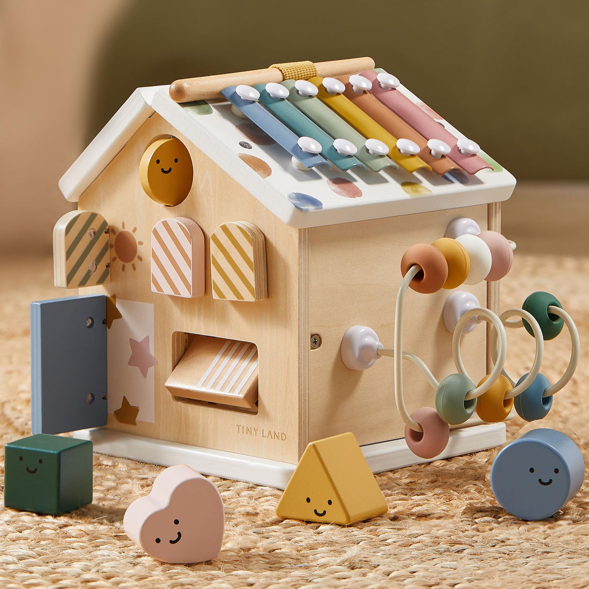 Wooden Activity Cube Y51010