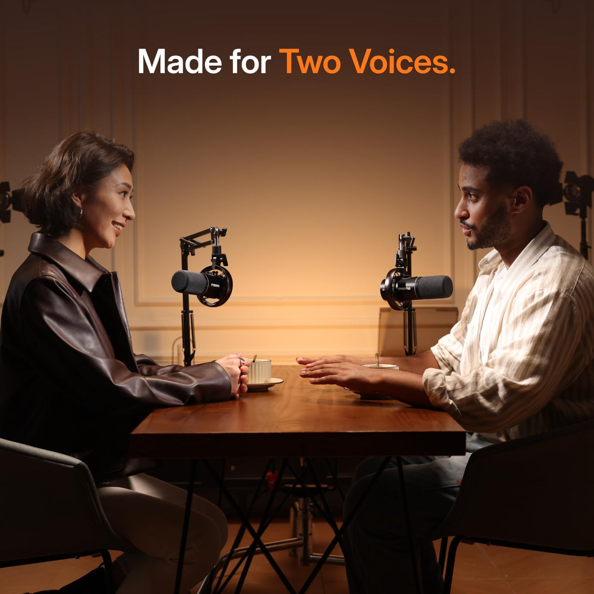 Hybrid Wireless Podcast Microphone B837