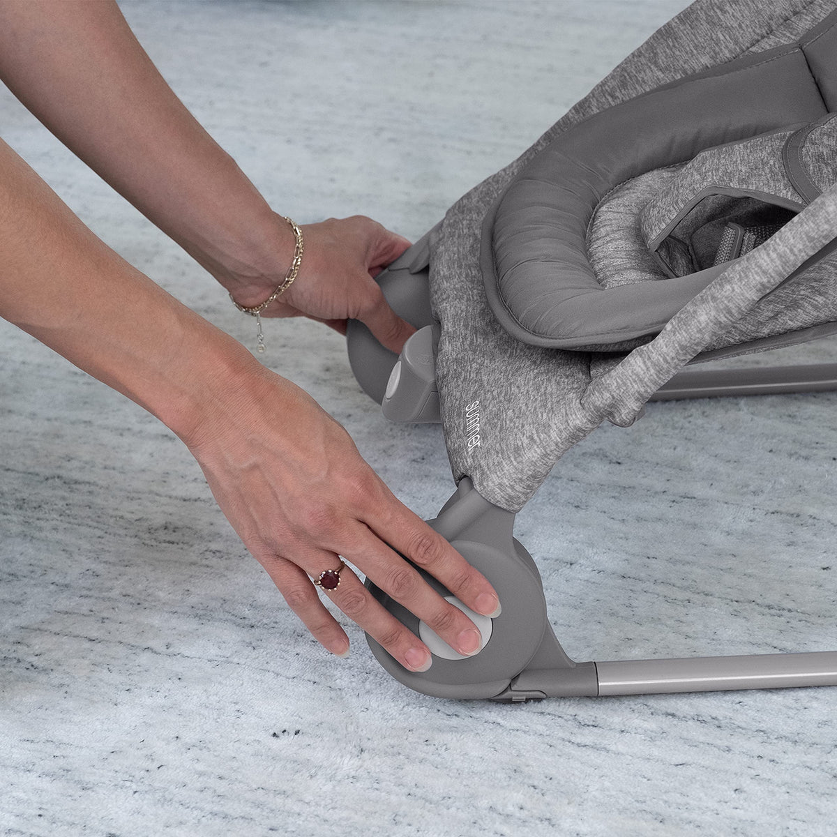 2-in-1 Light Gray Tweed Bouncer & Rocker Z523